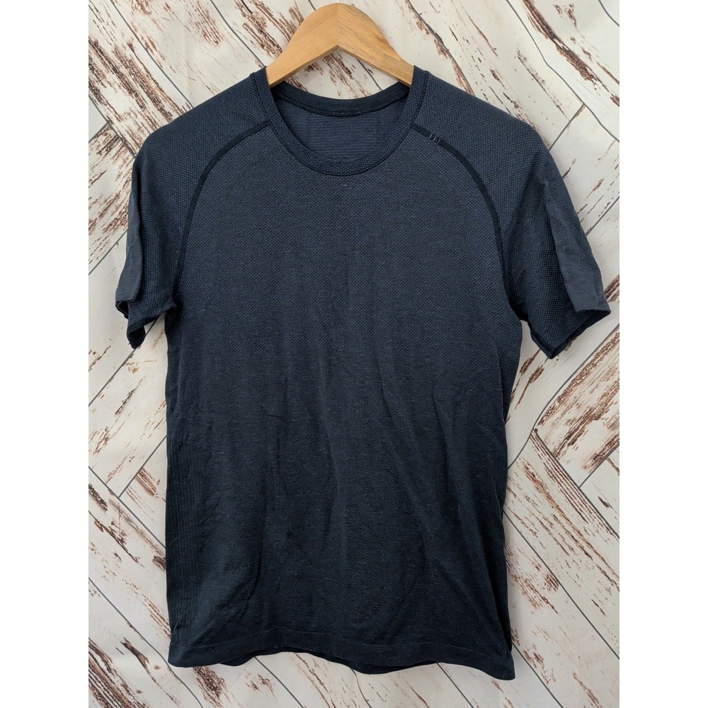 Lululemon Live In Practice Shirt Short Sleeve Speckle Blue